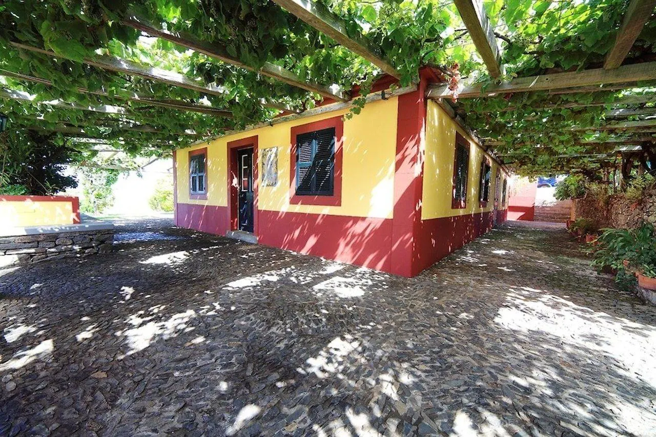 Studio In Ponta Do Pargo, With Wonderful Sea View, Furnished Garden An 아르코다카헤타 0*,  포르투갈